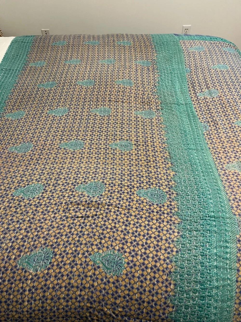 KANTHA QUILT HANDCRAFTED LIGHTWEIGHT REVERSIBLE BLANKET THROW BEDDING FROM INDIA - Picture 8 of 12